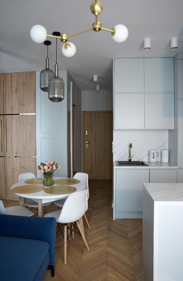 Apartamenty Metro Targowek 27 Warszawa Zewnętrze zdjęcie